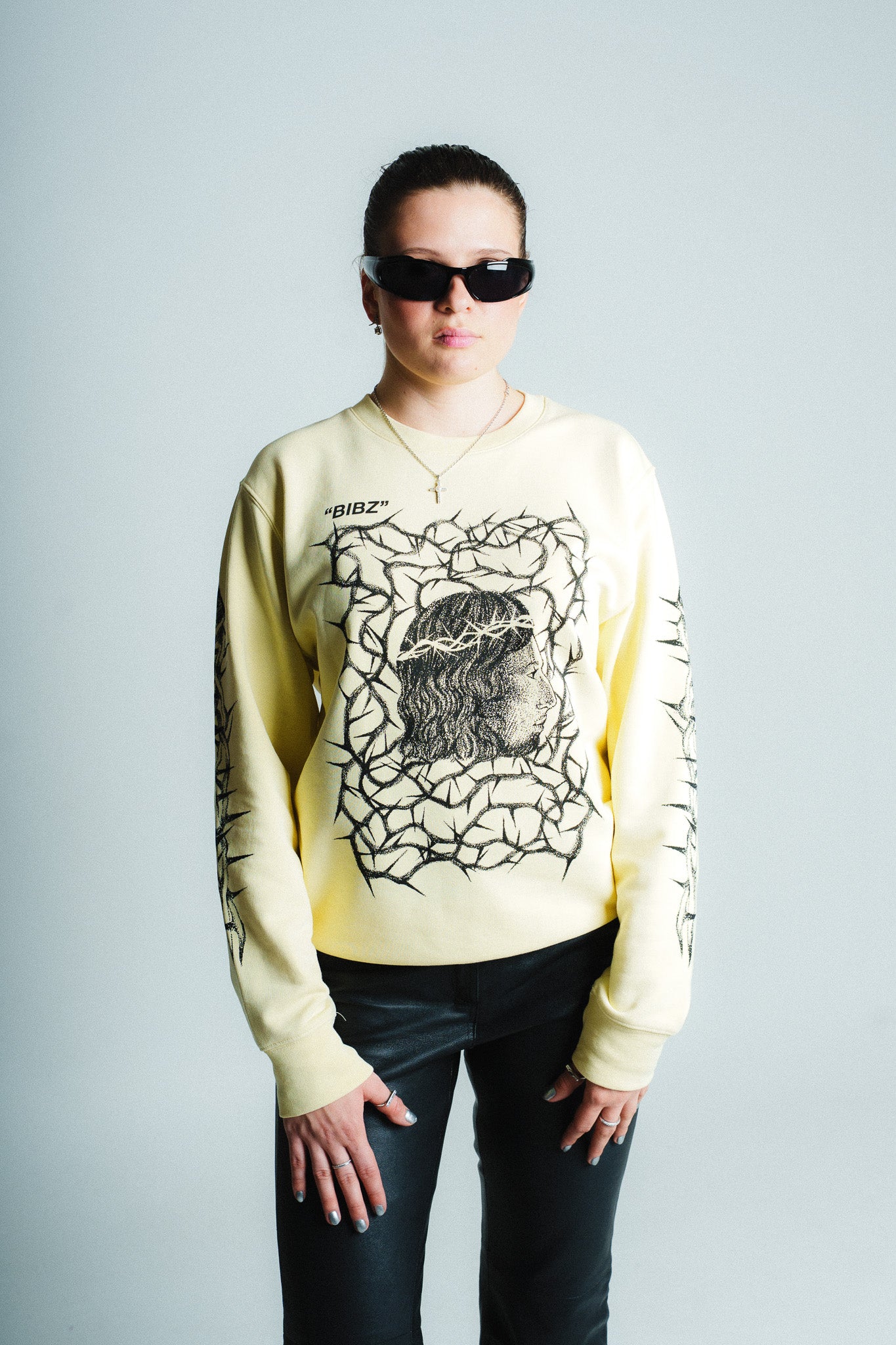 "VINE" BUTTER CREWNECK