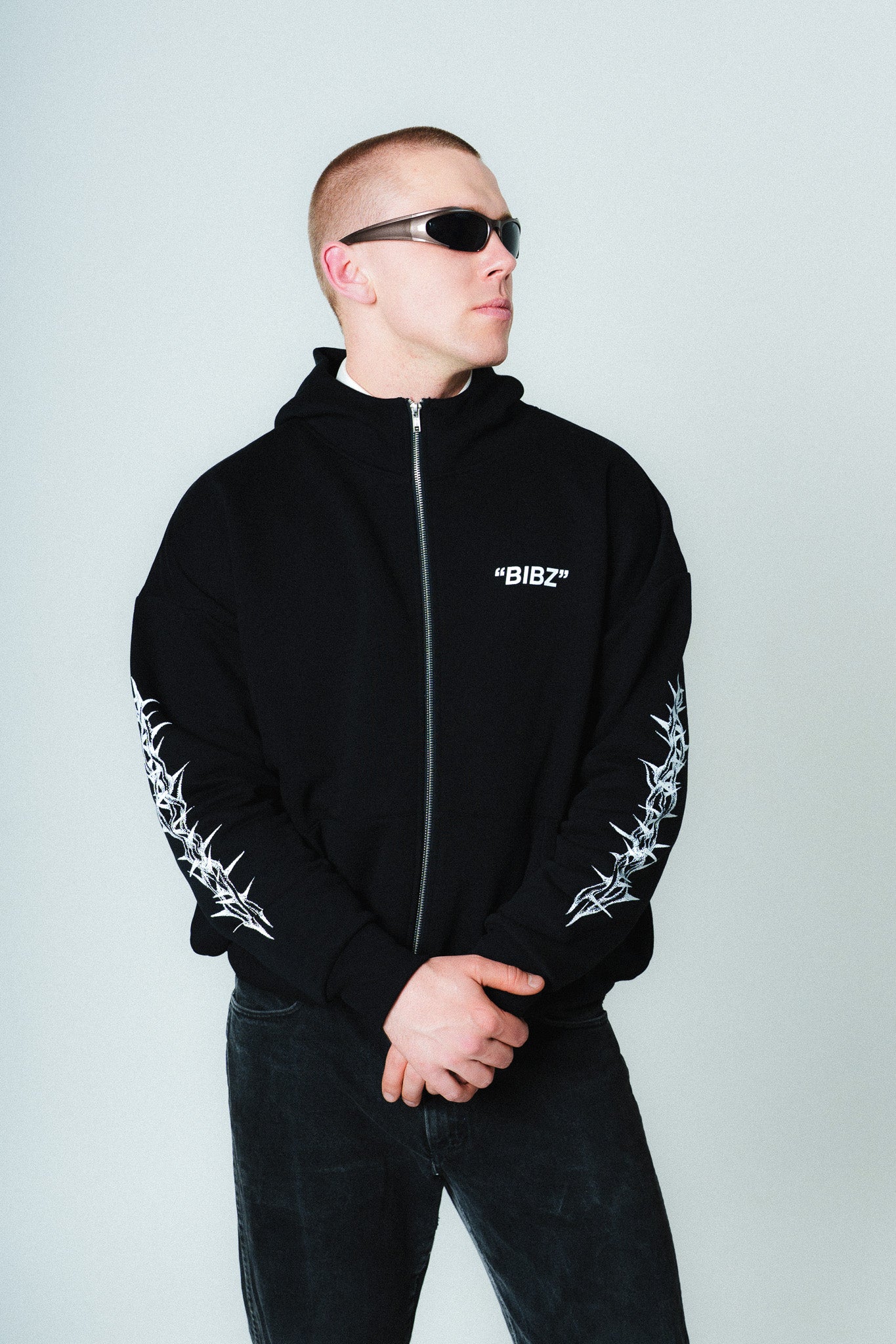 "VINE" BLACK ZIP HOODIE